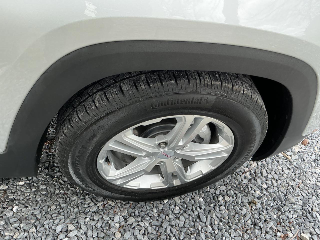 Used 2019 GMC Terrain SLE w/ Driver Convenience Package FWD image 23