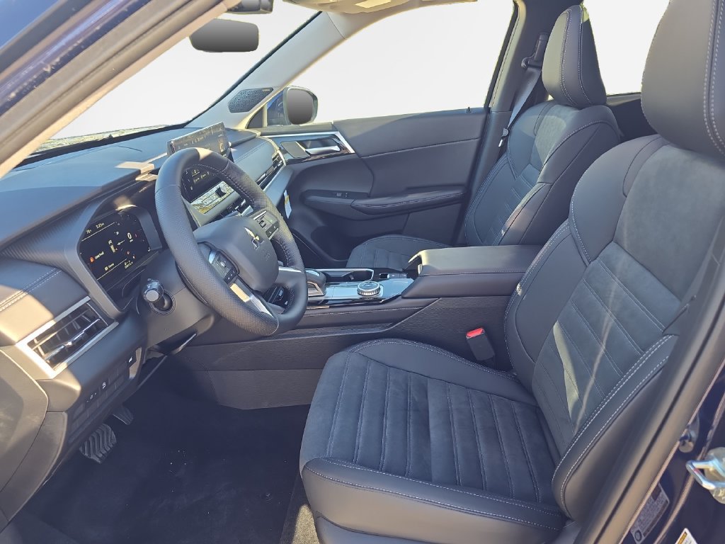 New 2026 Mitsubishi Outlander SE AWD/4WD image 12
