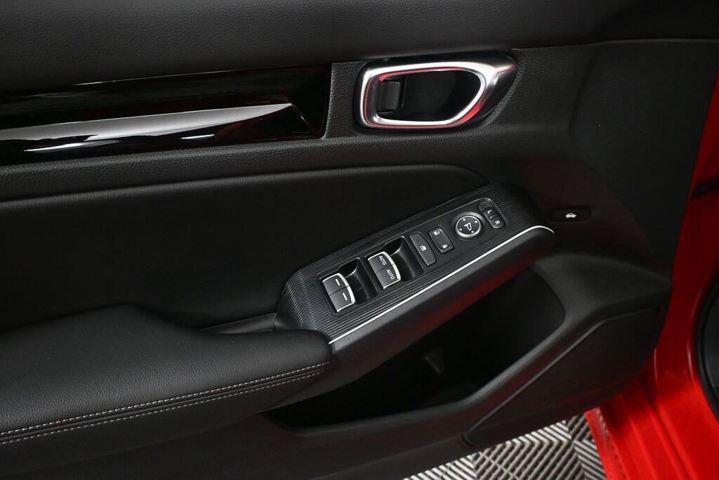 Used 2025 Honda Civic Sport Touring image 14
