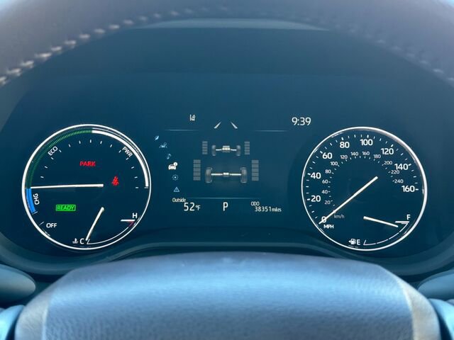 Used 2023 Toyota Sienna Platinum image 34