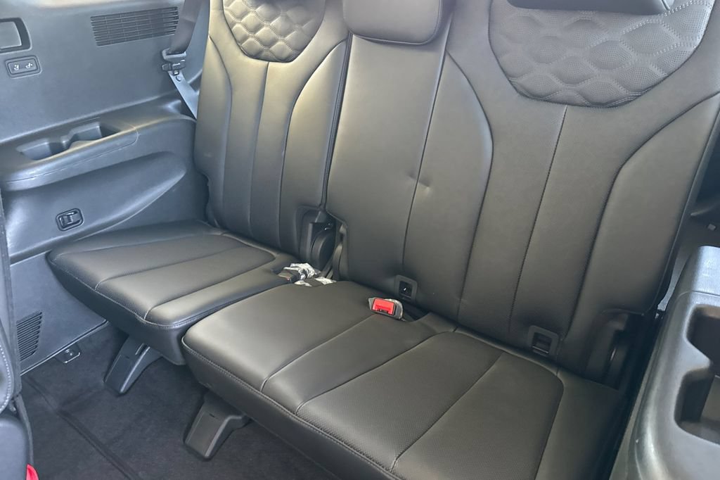 Used 2021 Hyundai Palisade Limited FWD image 18