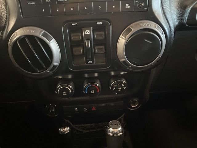 Used 2013 Jeep Wrangler Unlimited Sport image 16