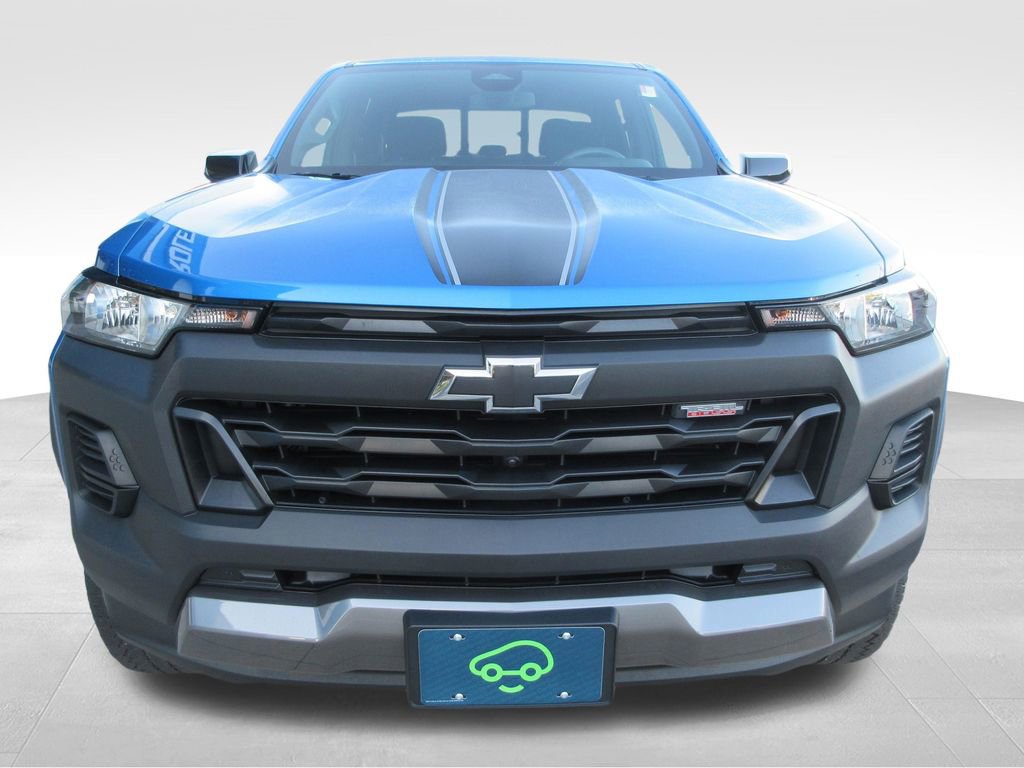 Certified 2024 Chevrolet Colorado Trail Boss w/ Technology Package AWD/4WD image 9