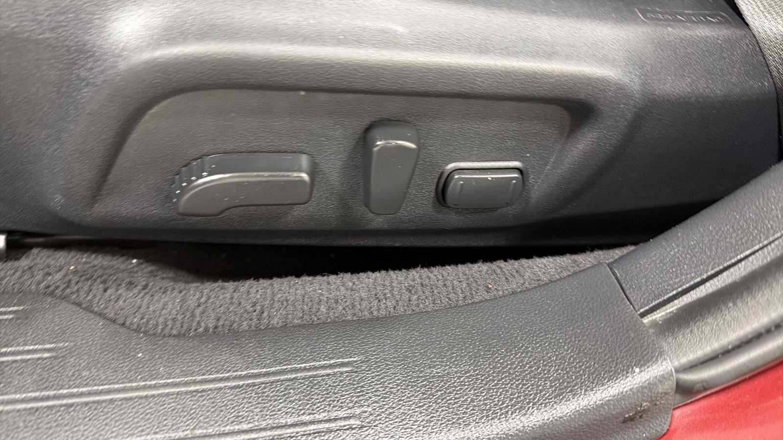 Used 2015 Subaru Legacy 2.5i Premium AWD/4WD image 14