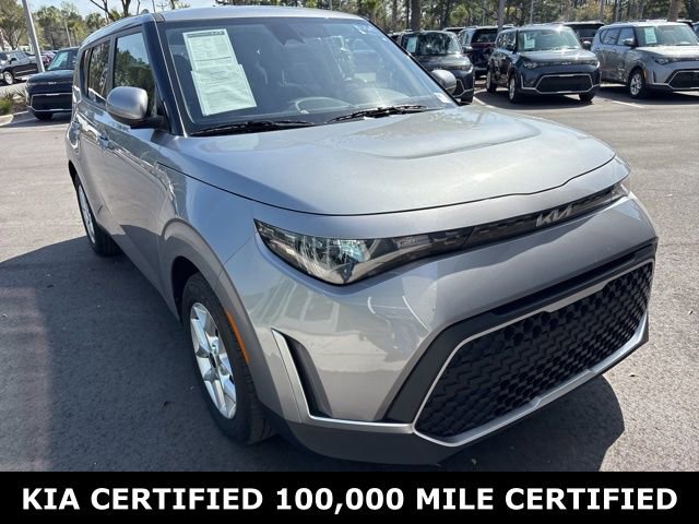 Certified 2025 Kia Soul LX image 3