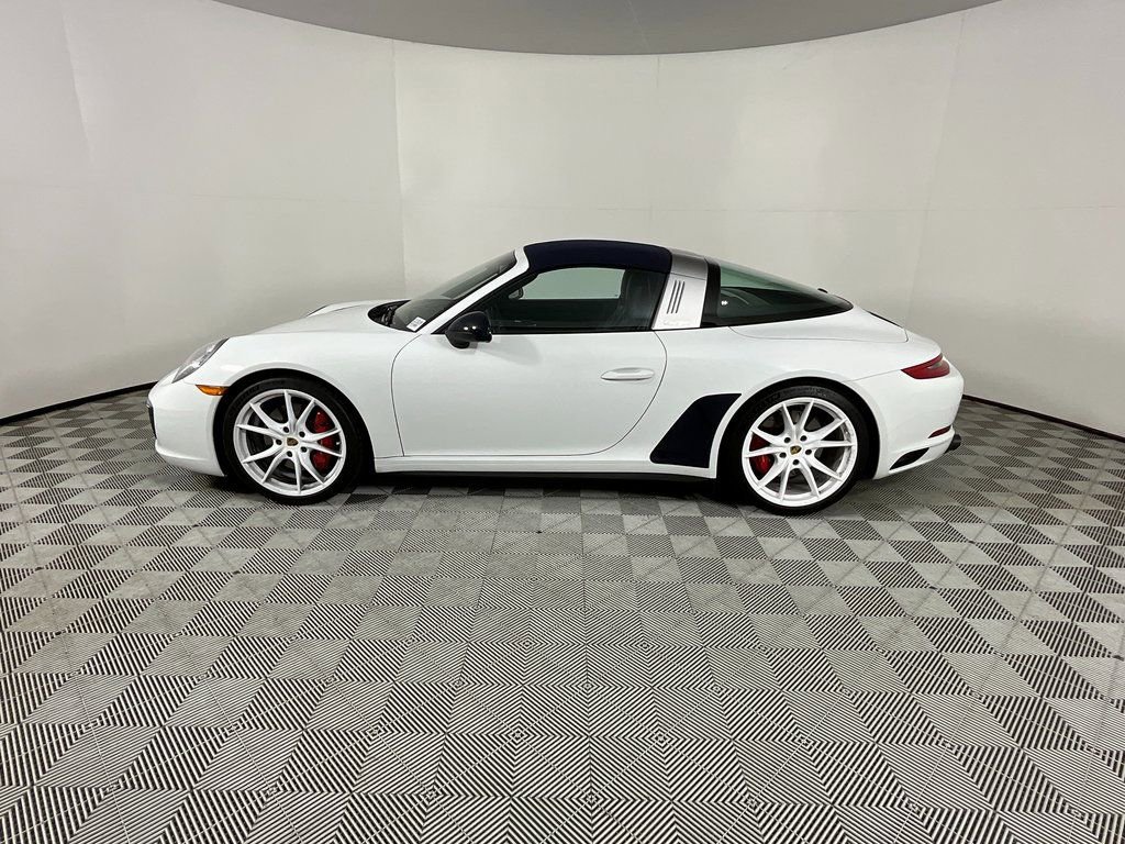 Used 2018 Porsche 911 Targa 4 GTS image 2