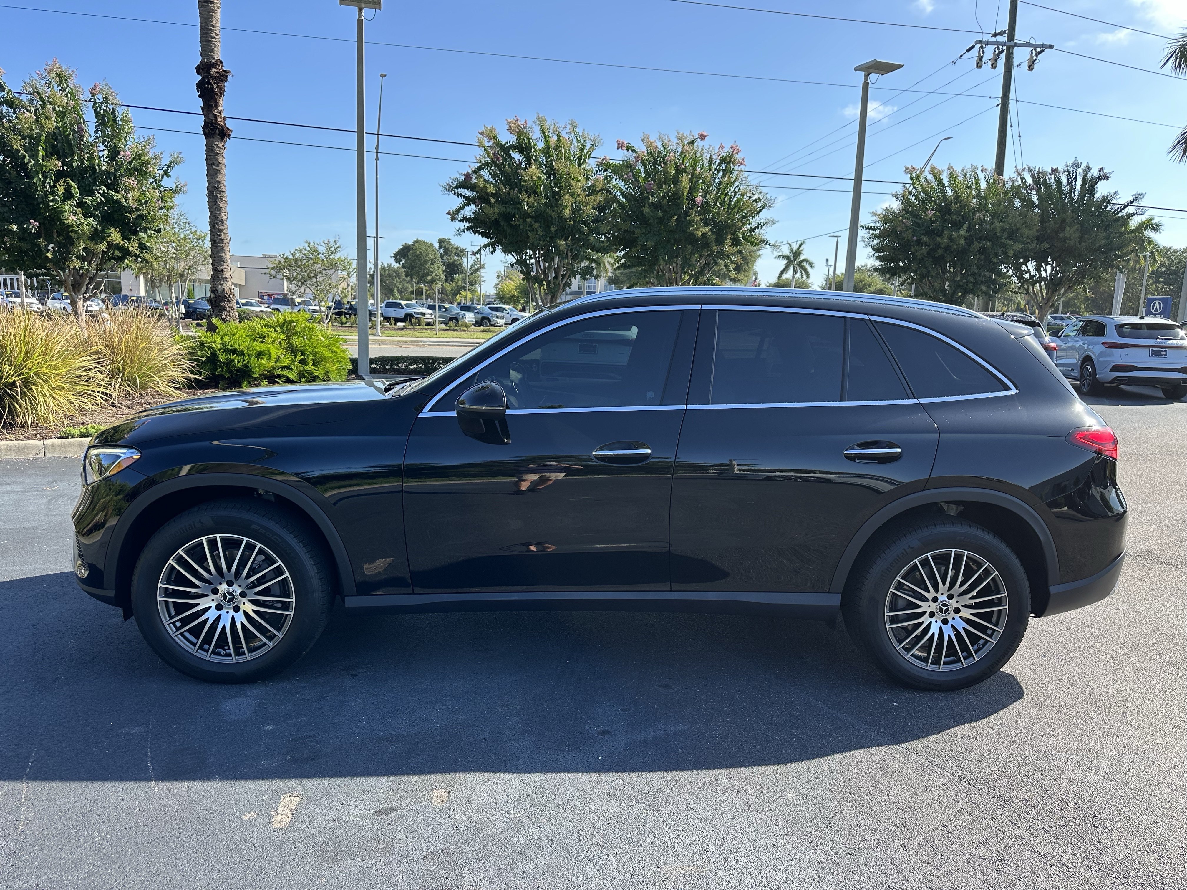 Used 2024 Mercedes-Benz GLC 300 4MATIC image 7
