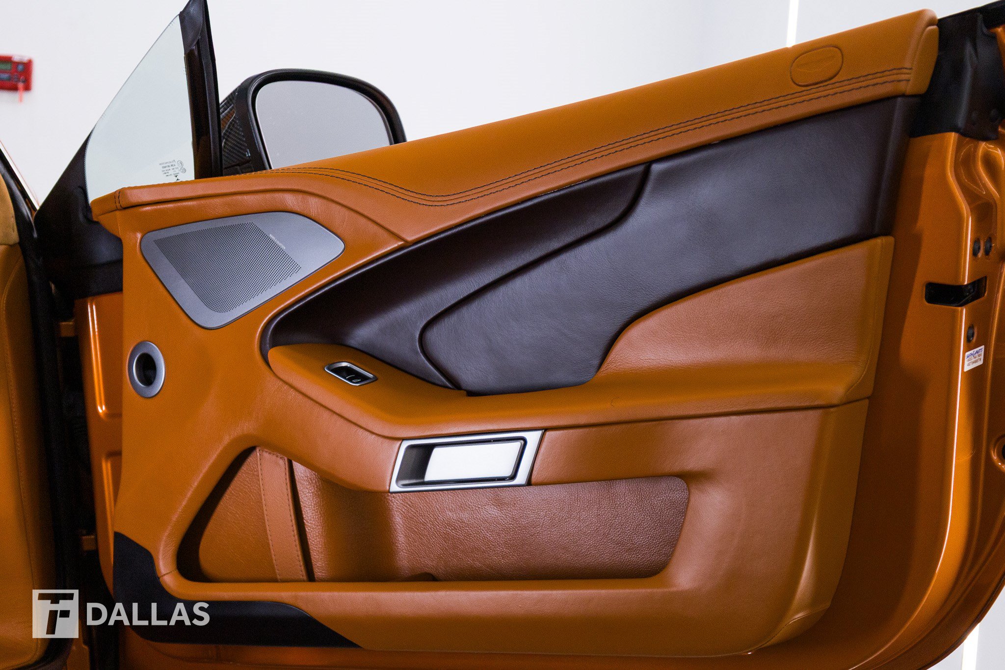 Used 2014 Aston Martin Vanquish Coupe RWD image 38