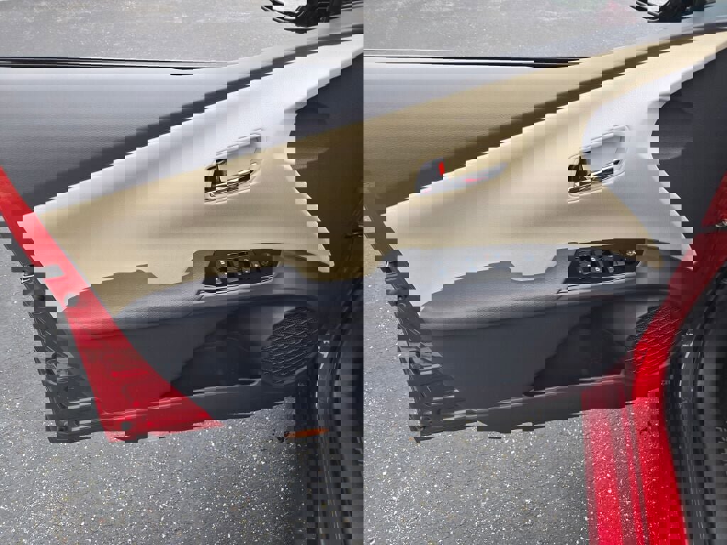 Used 2016 Toyota Prius Four image 18