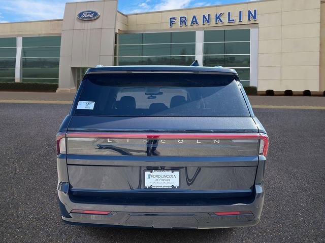 New 2026 Lincoln Navigator L Premier image 6