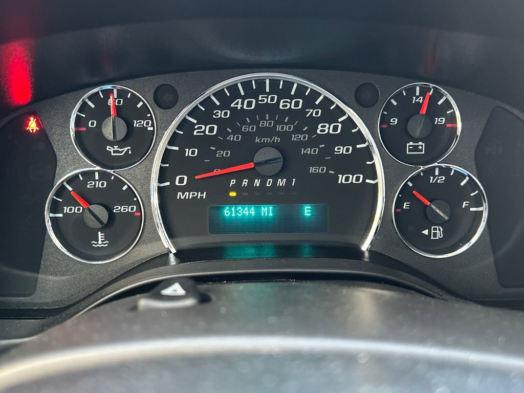 Used 2023 Chevrolet Express 2500 w/ Driver Convenience Package image 17