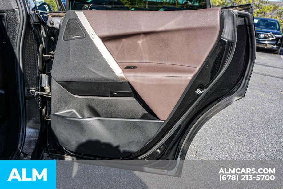 Used 2022 BMW iX xDrive50 w/ Convenience Package image 59