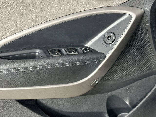 Used 2016 Hyundai Santa Fe Sport FWD image 23