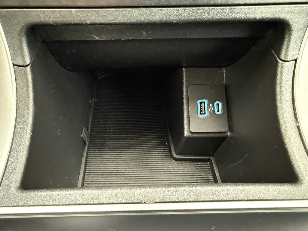 Used 2022 Ford Edge SE w/ Black Appearance Package image 36