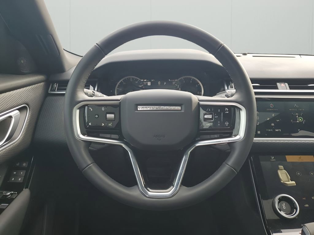 Used 2023 Land Rover Range Rover Velar R-Dynamic S image 24