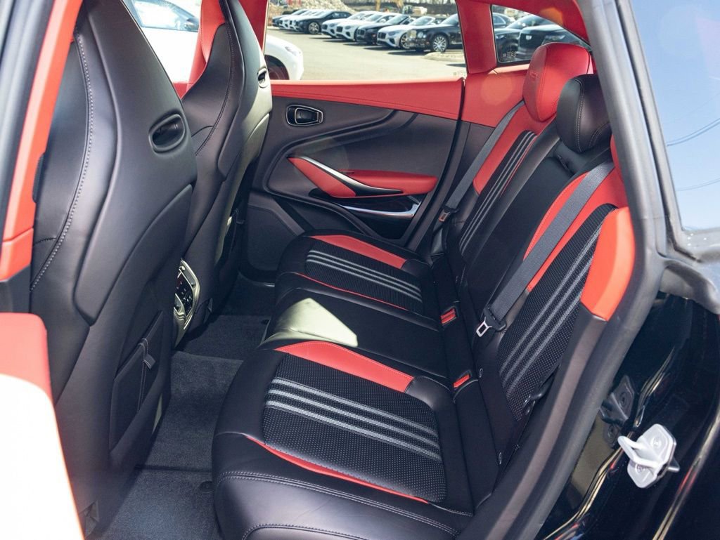 New 2026 Aston Martin DBX 707 image 47