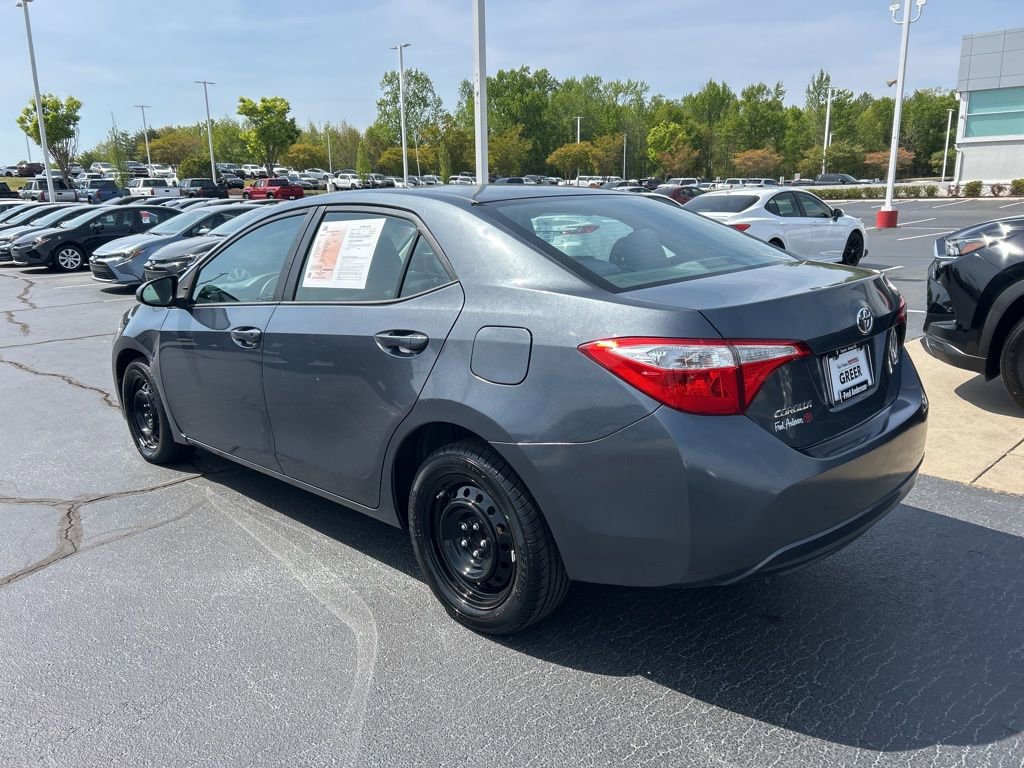 Used 2015 Toyota Corolla LE FWD image 14