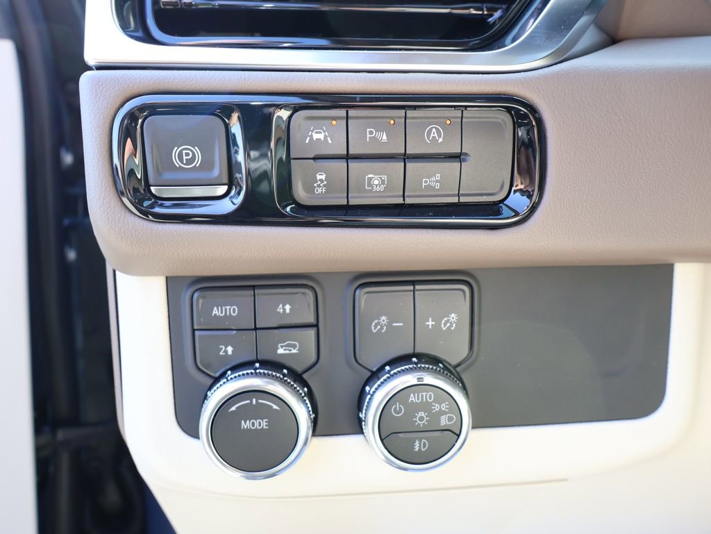 New 2026 GMC Yukon XL Denali AWD/4WD image 13