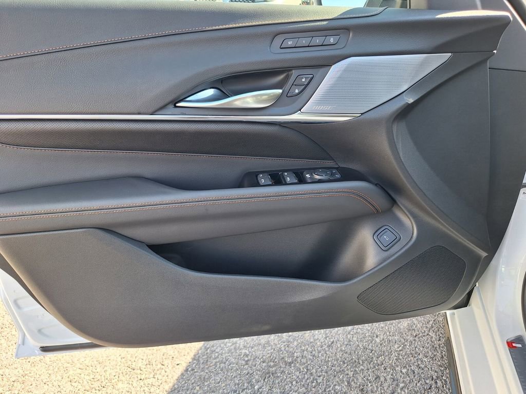 New 2026 Cadillac CT4 V image 31