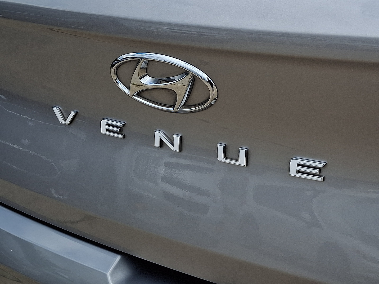 Certified 2023 Hyundai Venue SEL w/ Cargo Package FWD image 59