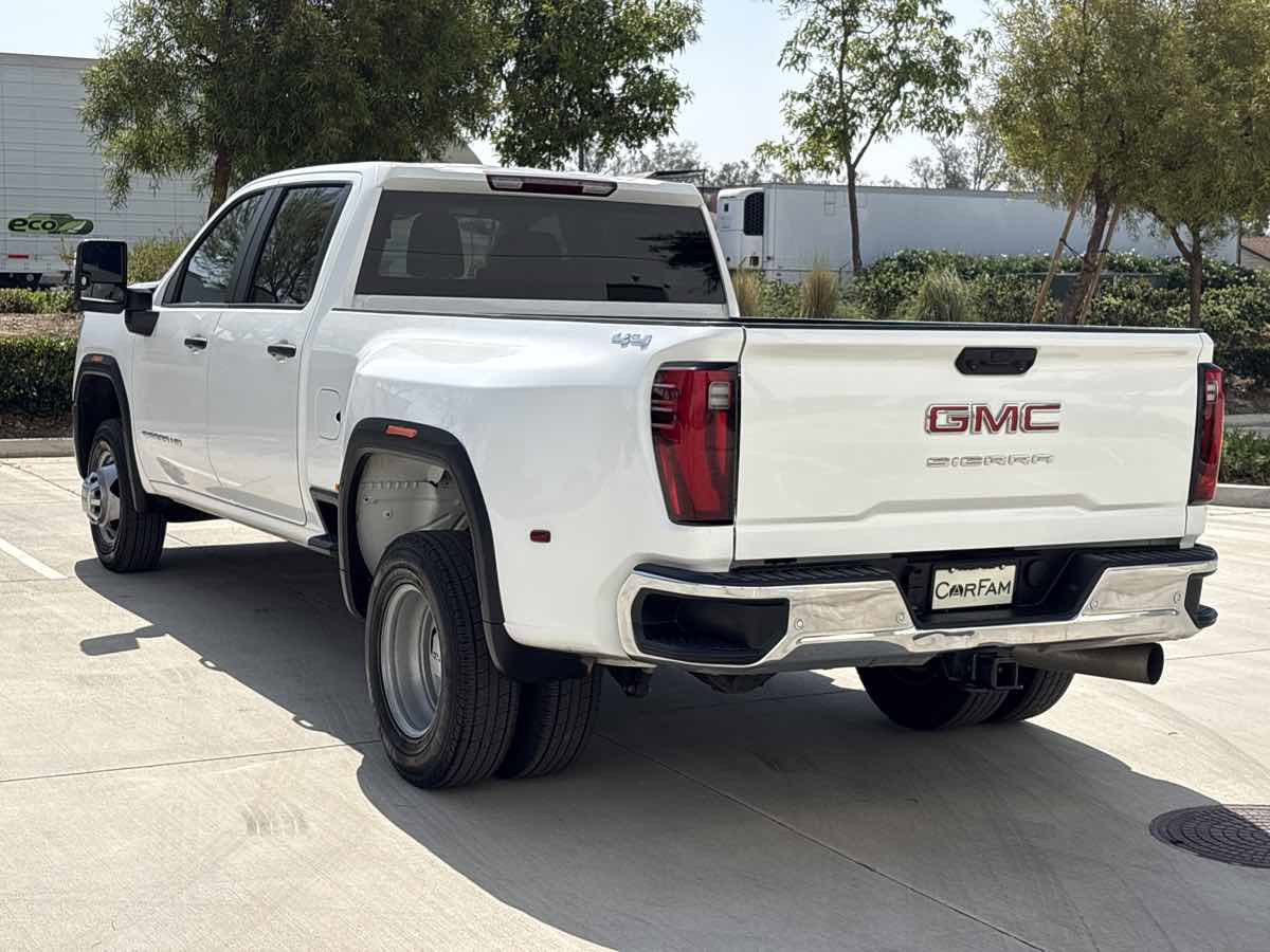 Used 2024 GMC Sierra 3500 Pro AWD/4WD image 5