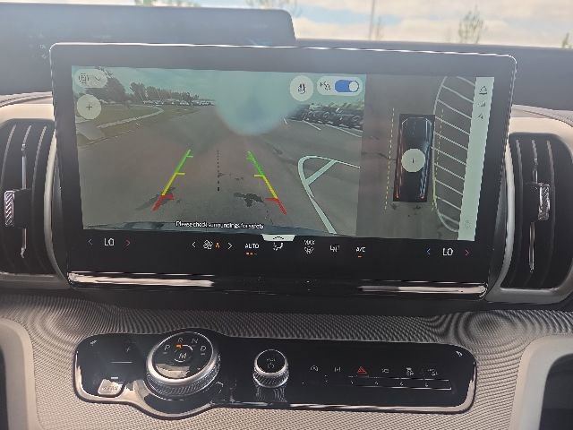 Used 2025 Ford Expedition Max Active AWD/4WD image 33