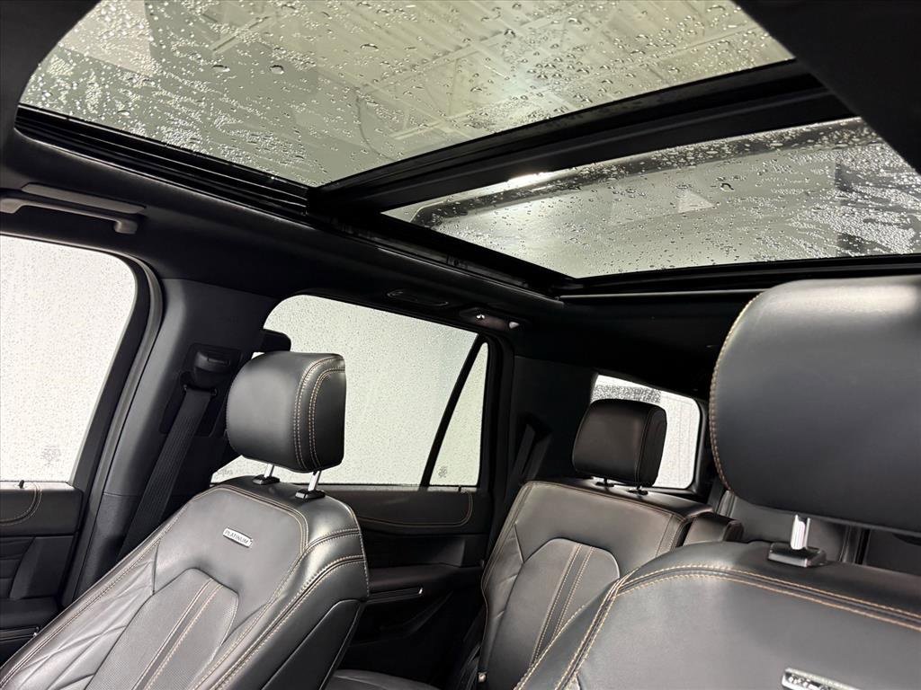 Certified 2022 Ford Expedition Platinum image 19
