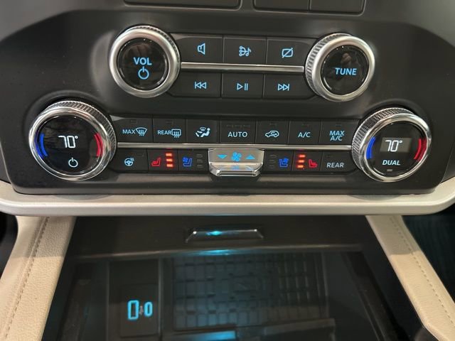 Used 2022 Ford Expedition Limited image 14