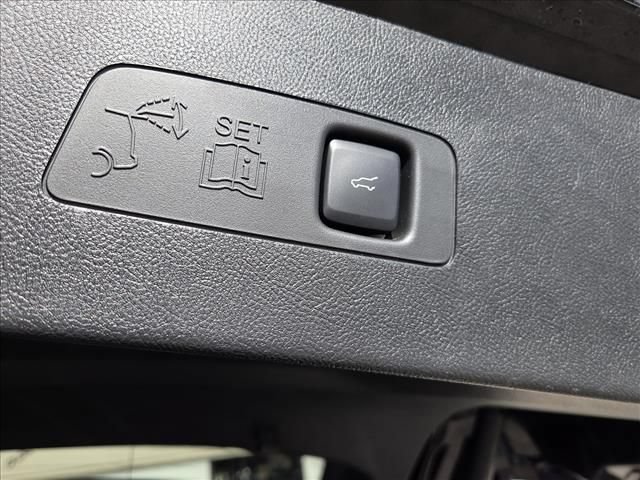 New 2024 Lincoln Corsair FWD w/ Equipment Group 102A image 18