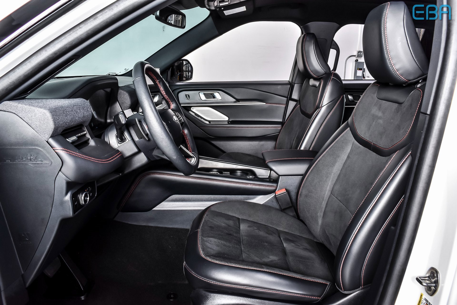 Used 2025 Ford Explorer ST w/ Sun And Sound Package image 14