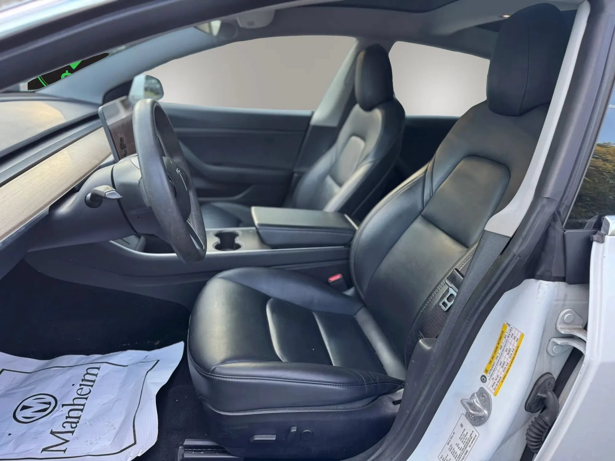 Used 2020 Tesla Model 3 Standard Range RWD image 11