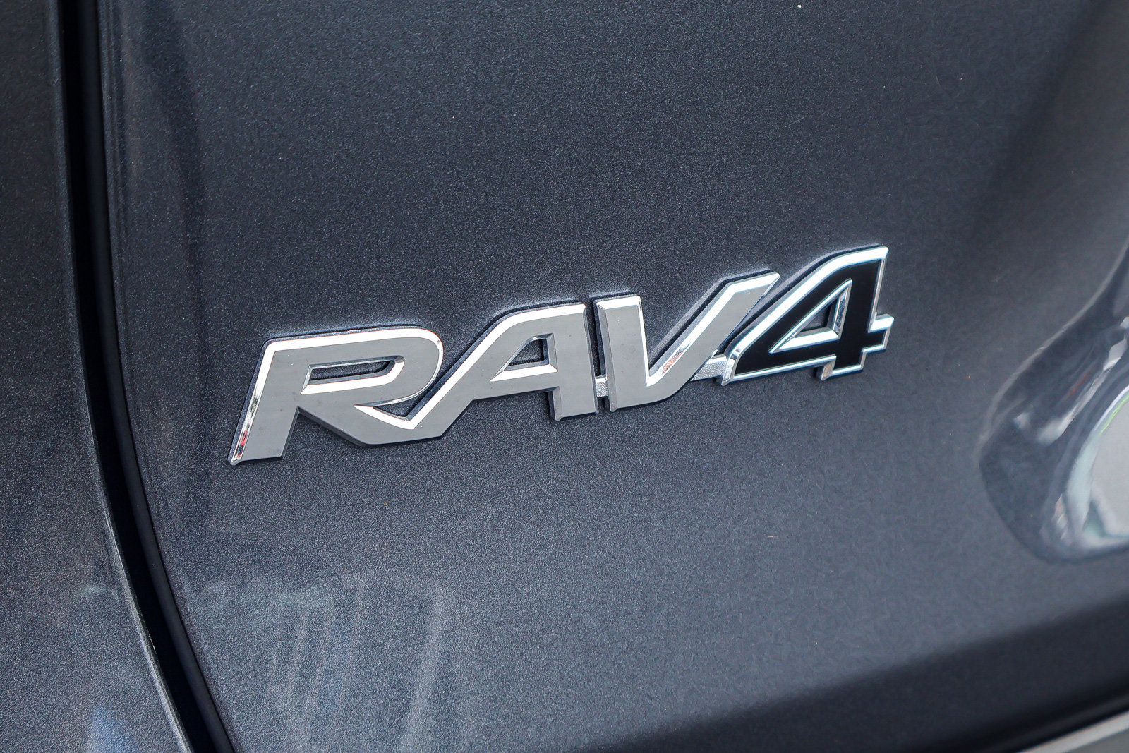 Used 2023 Toyota RAV4 XLE Premium FWD image 25