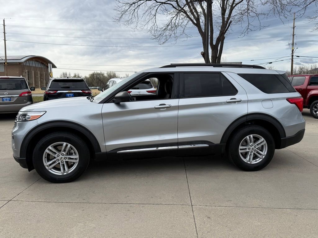 Used 2020 Ford Explorer XLT w/ Comfort Package AWD/4WD image 7