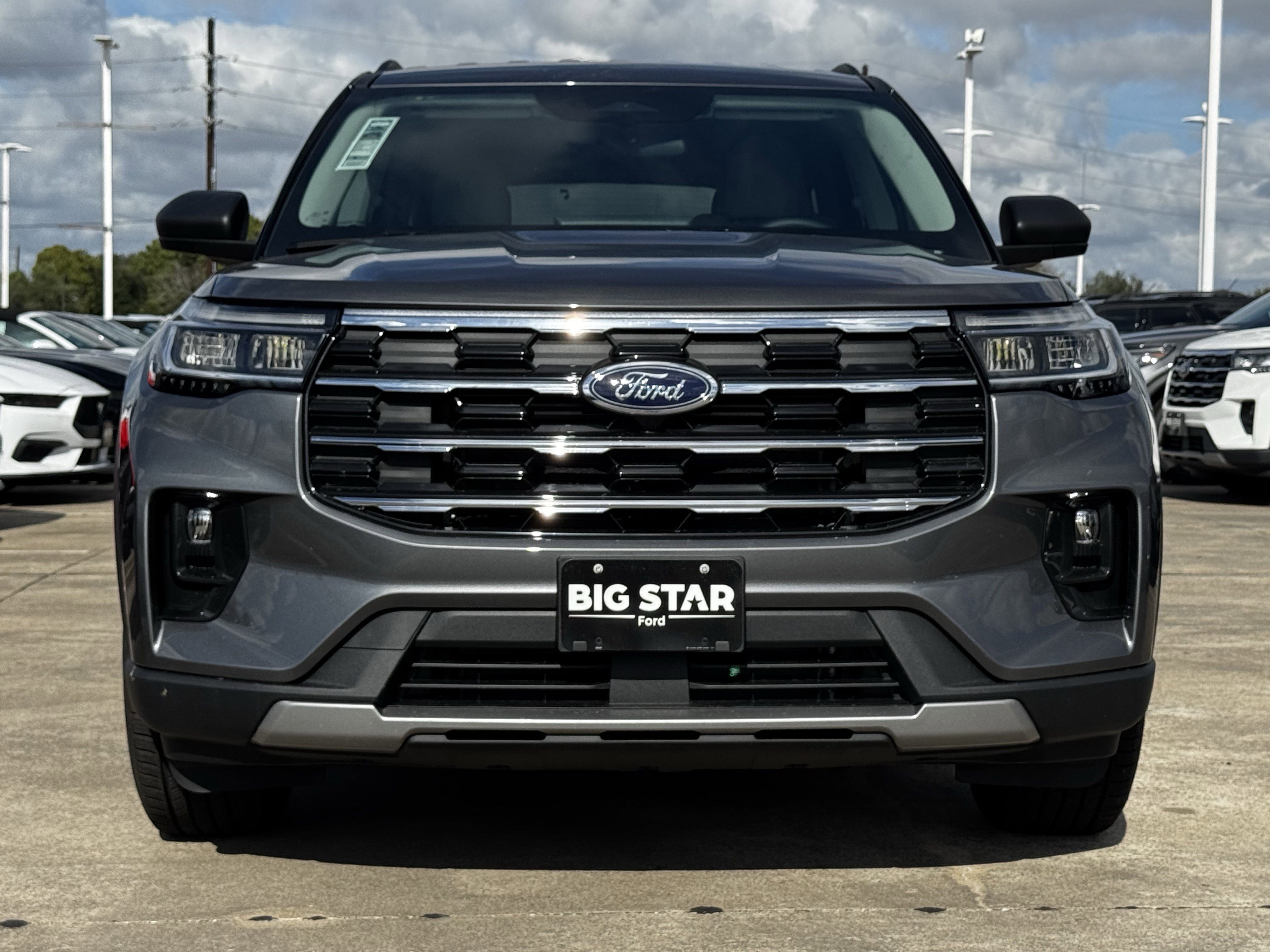 New 2026 Ford Explorer Active w/ Active Comfort Package image 5