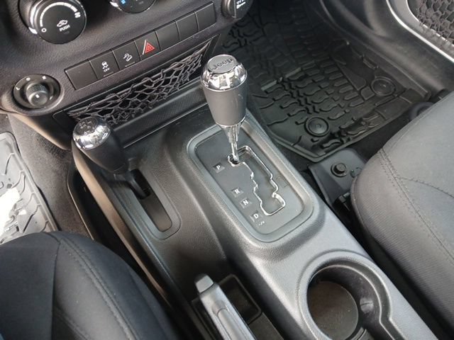 Used 2018 Jeep Wrangler Unlimited Sport S AWD/4WD image 24