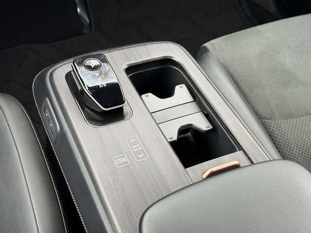 Used 2023 Nissan Ariya FWD image 22