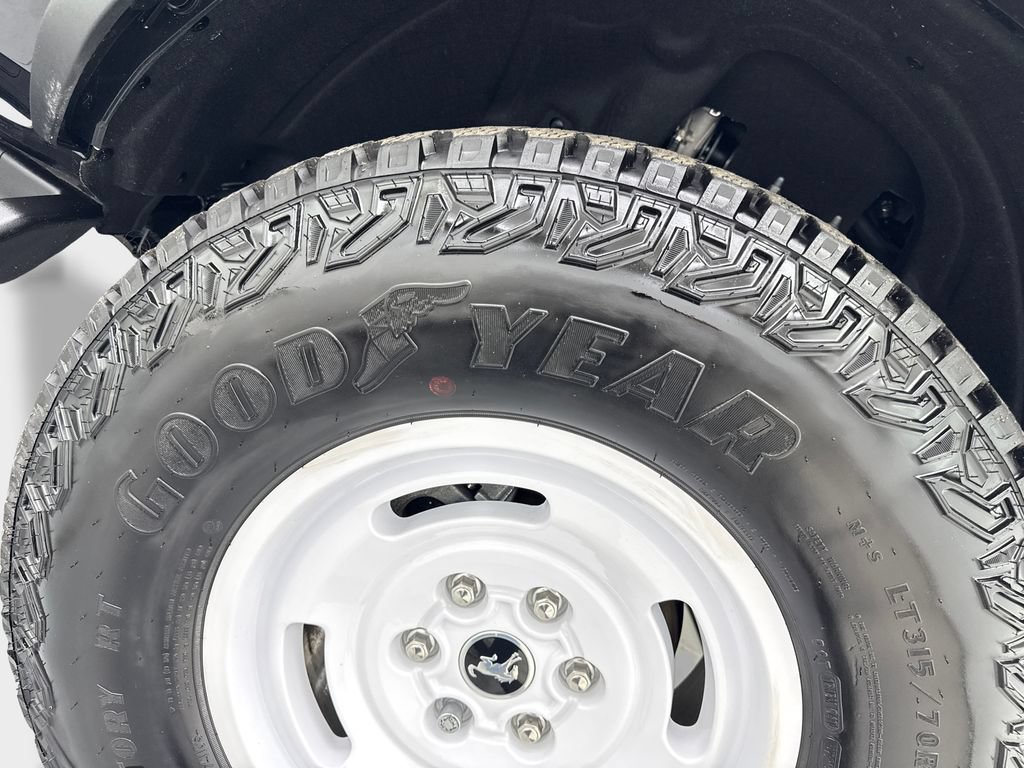 Used 2025 Ford Bronco Heritage Edition AWD/4WD image 86
