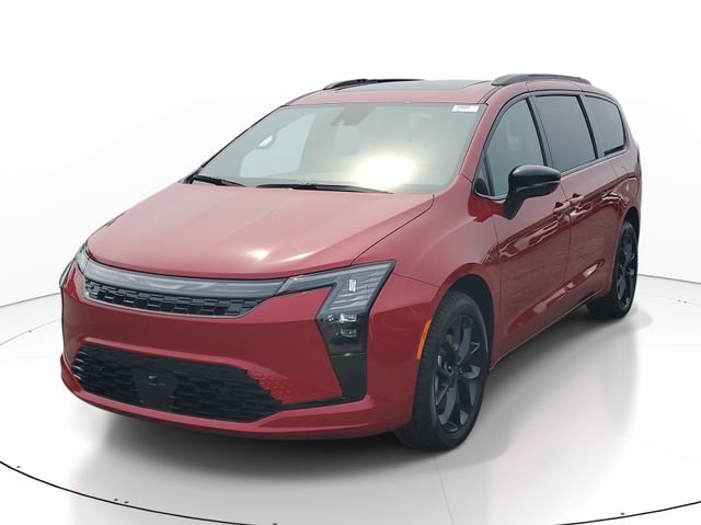 New 2027 Chrysler Pacifica Limited w/ Family Tech Group AWD/4WD image 2