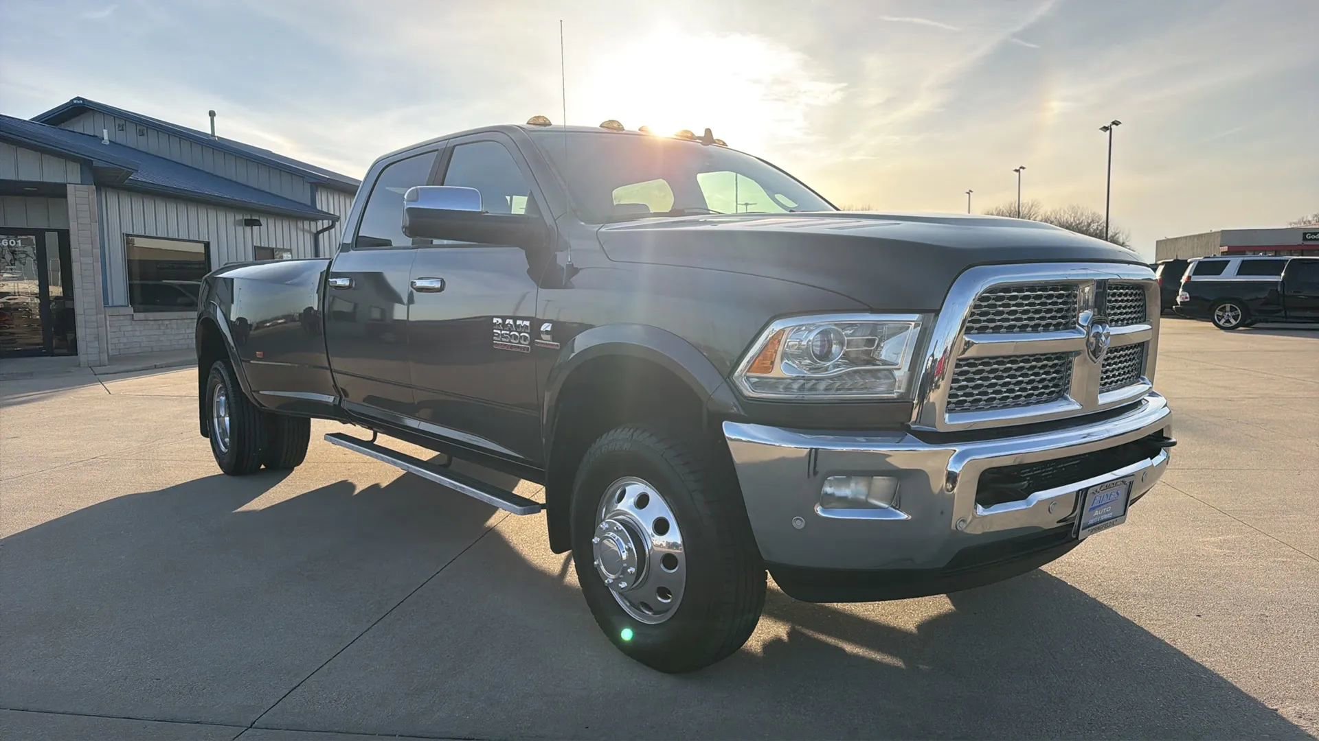 Used 2016 RAM 3500 Laramie image 31