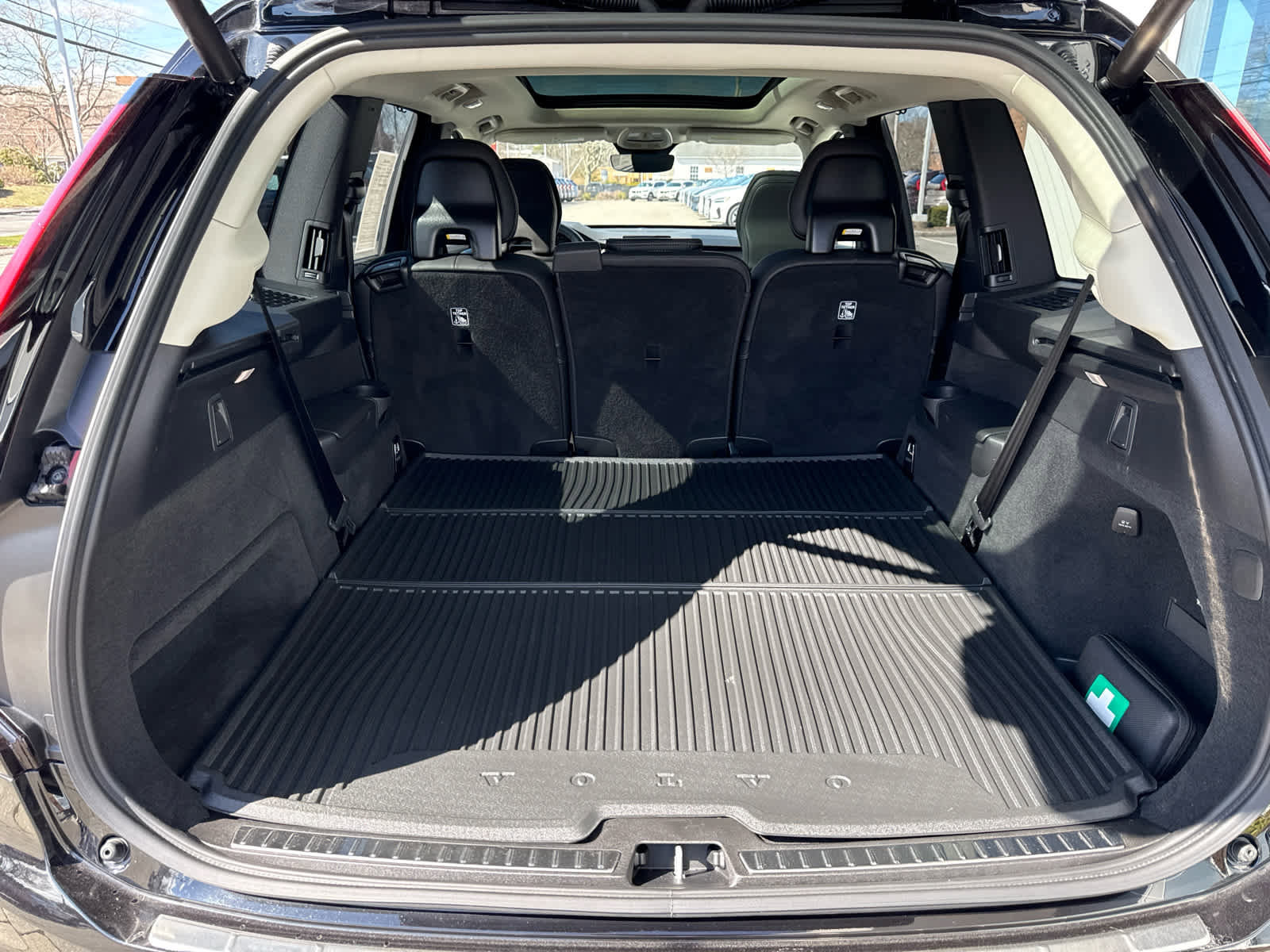 Used 2026 Volvo XC90 B6 Ultra w/ Protection Package Premier image 19