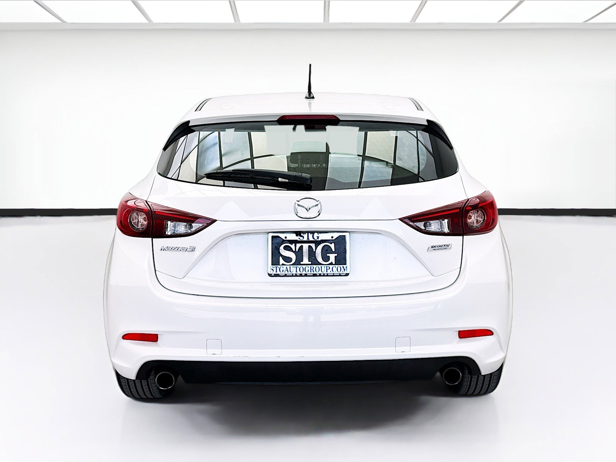 Used 2018 MAZDA MAZDA3 Sport FWD image 5