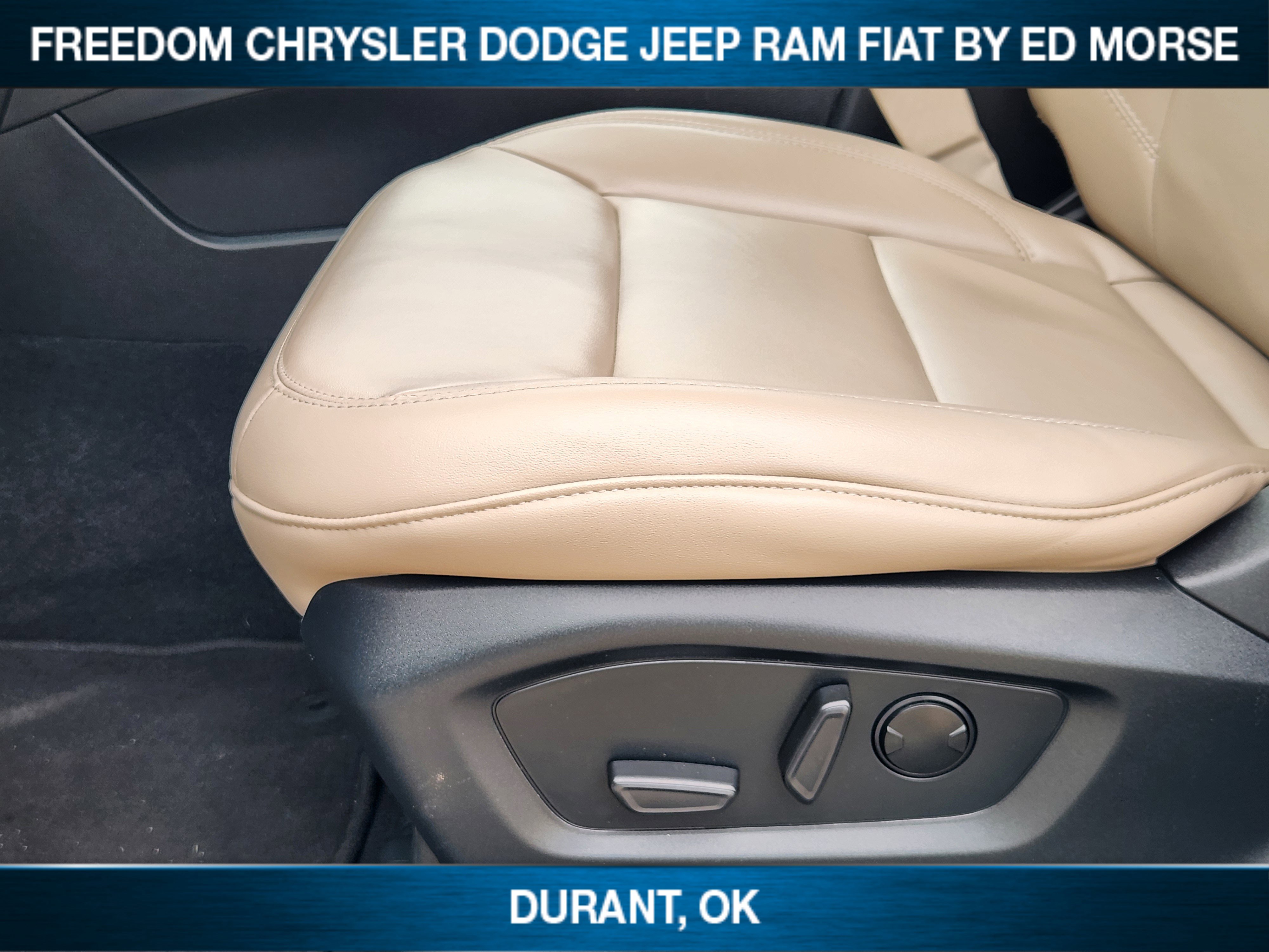 Used 2024 Ford Explorer XLT w/ Equipment Group 202A AWD/4WD image 19