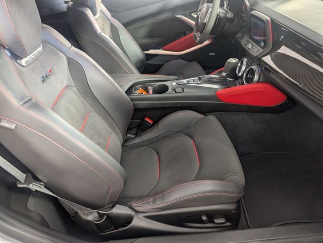 Used 2024 Chevrolet Camaro ZL1 RWD image 27