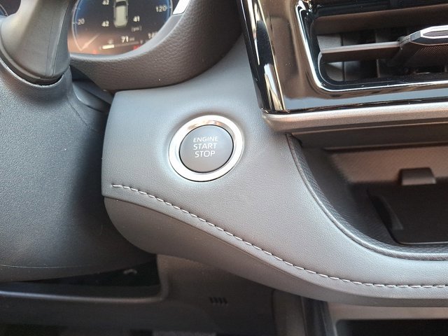 New 2025 Toyota Highlander Limited image 19