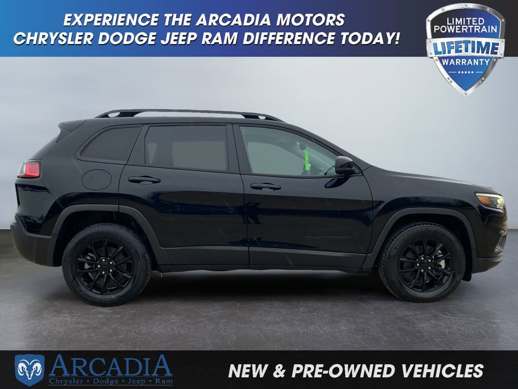 Used 2023 Jeep Cherokee Altitude Lux AWD/4WD image 6