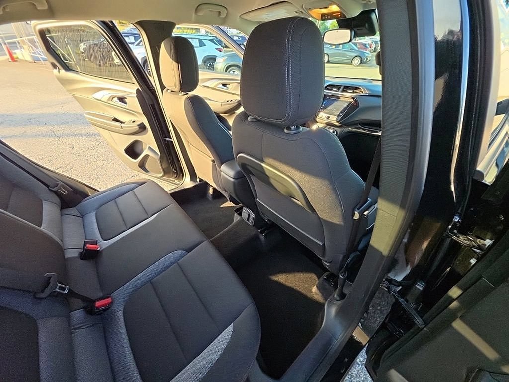 Used 2023 Chevrolet TrailBlazer LT w/ Convenience Package AWD/4WD image 26