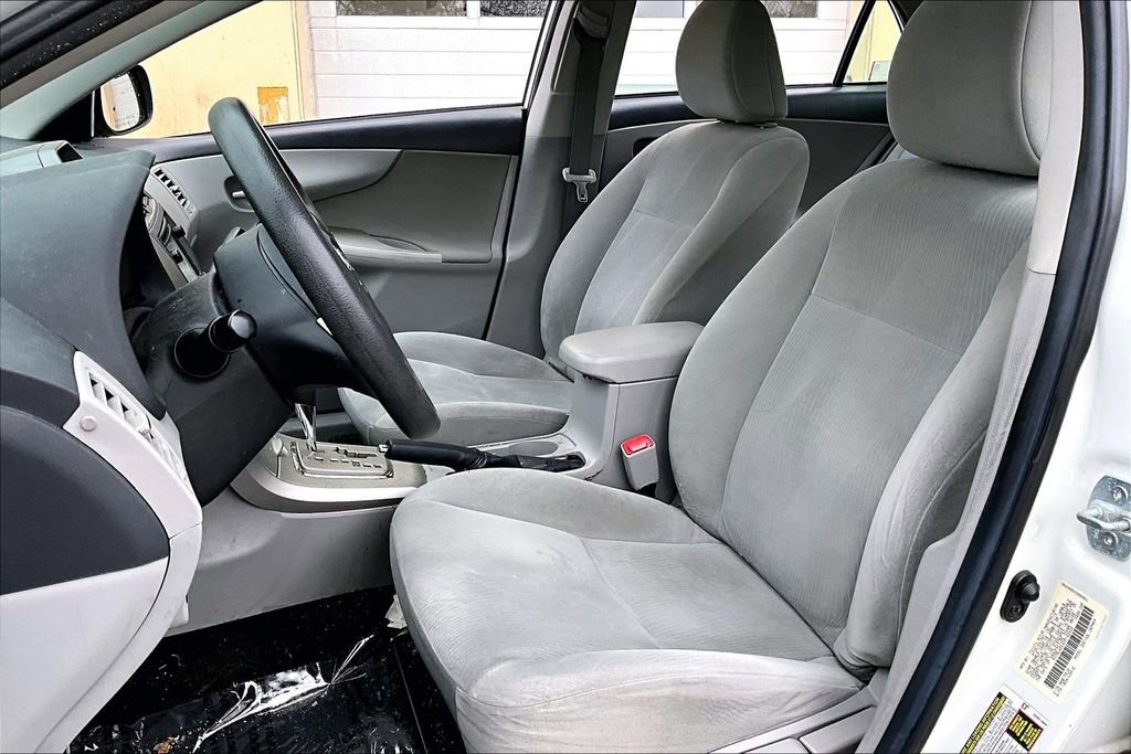 Used 2013 Toyota Corolla LE w/ Premium Pkg image 15