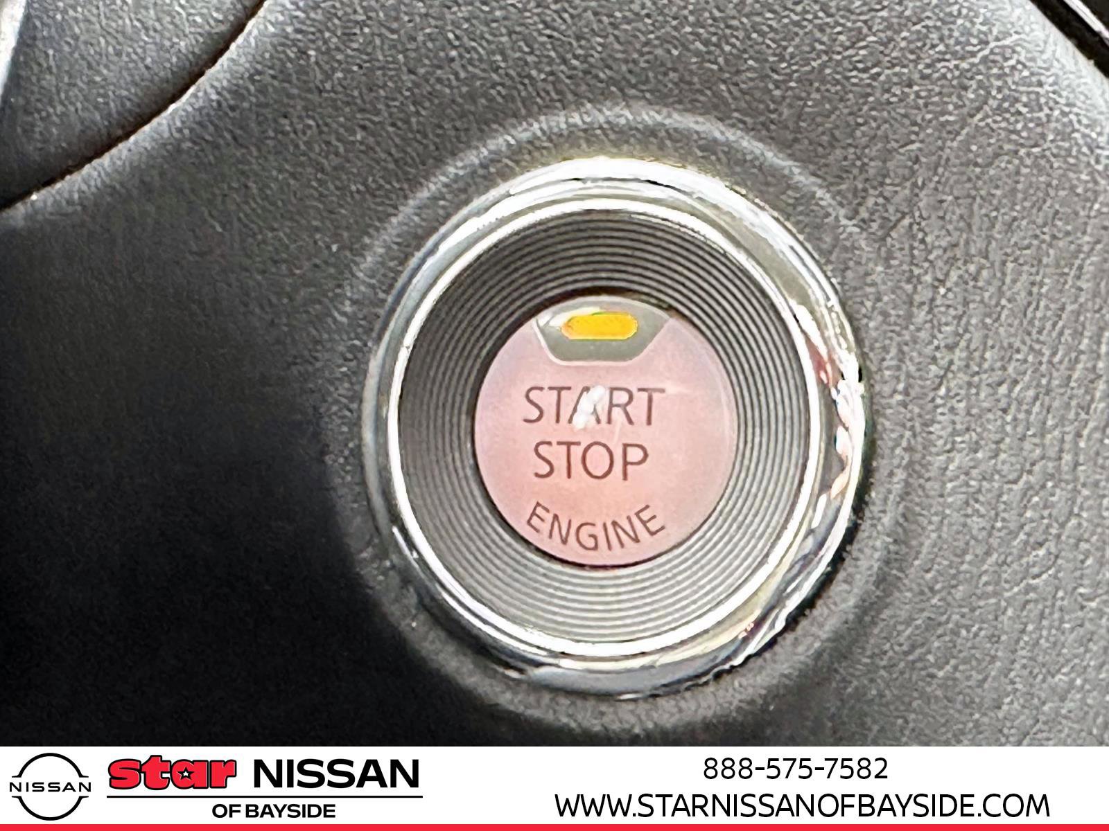 Used 2019 Nissan Pathfinder SV image 33