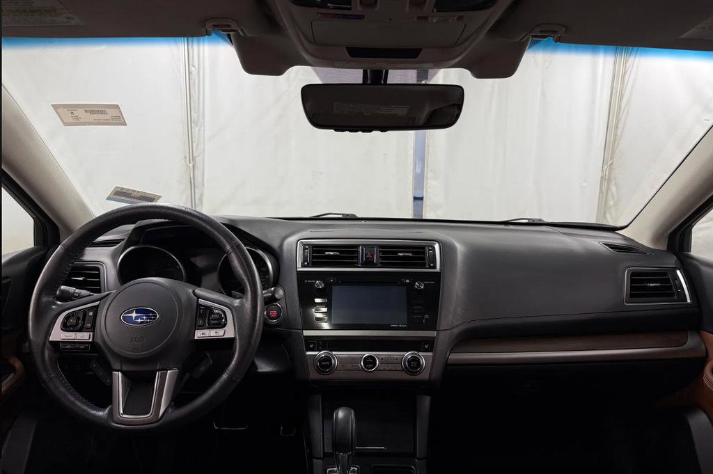 Used 2017 Subaru Outback 2.5i Touring w/ Popular Package #5A image 3