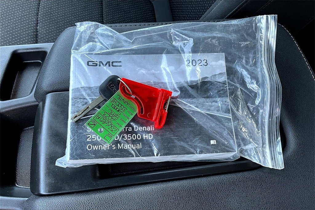 Used 2023 GMC Sierra 3500 Pro w/ Convenience Package image 35